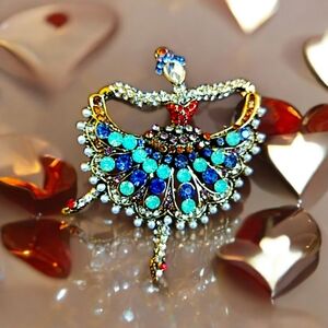 Elegant Multicolor Brooch